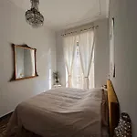 Elegante E Accogliente Appartamento A Torino